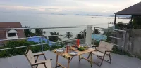 Cheerful Orange 2BR Townhouse 350m.to the beach near U-Tapao Airport