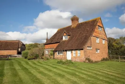 Grade 2 Listed Rural Farm House Hotels near Witley