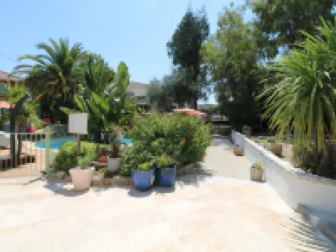 La Villa Roseraie , Hôtel Familial Ouvert Toute L Annee Hotels in Vence