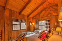 Cozy Cumberland Mountain Cabin w/ Stunning Views! - 3-Star