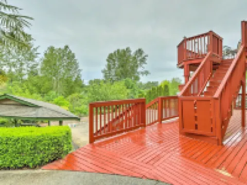 Spacious Kent Home Great for Large Families! Hotels in Kent