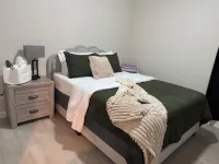 Beautiful 2-Beds Apartment in Mission with Wifi; Safe & Spacious Stay