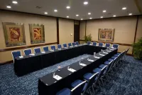 Hilton Palm Beach Pbi - 4-Star