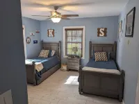 Cottage Beneath the Branches in Wachesaw-golf/pool/beach