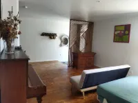 Cottage for 2 people, ideally located just 100 meters from the Canal du Midi Hotel a Saint-Nazaire-d'Aude