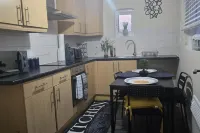 2 Bed - Sleeps 6 - Private Balcony - City Centre Hotel a Wolverhampton