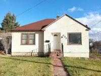 Sunny House- 2 Br. Cottage in tranquil Pendleton