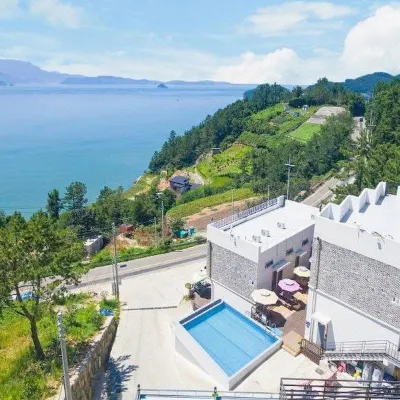 Yeosu Jplus Pension Hotels near ملعب ذا أوشن للغولف