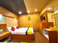 Goroomgo Flatties Mall Road Lake View Nainital