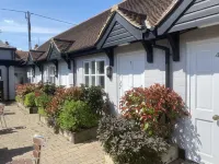 The Cherry Tree Hotels in Vale of White Horse District