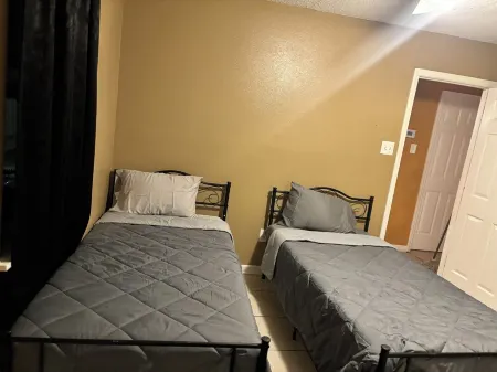 Dynamic Homestead Oasis