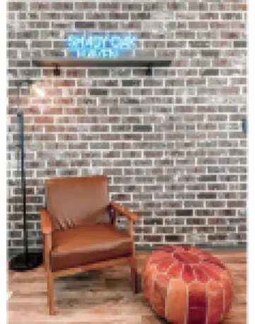 2 bedroom 2 bath Modern Luxury Townhome near Marshwalk