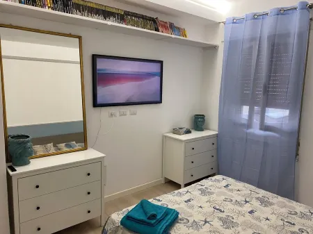 2 bedroom private vacation home in carrara