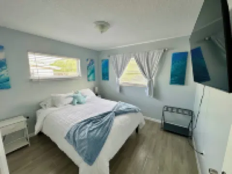 Beachy Cocoa Home Near Cruise Port W/ Hot Tub Hotels in Cocoa