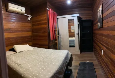 Casa com Piscina Bairro Santana, 2 Vagas na Garagem!! Hotels in Santana