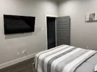 NEW Comfy, spacious, Modern Hotels in DeSoto