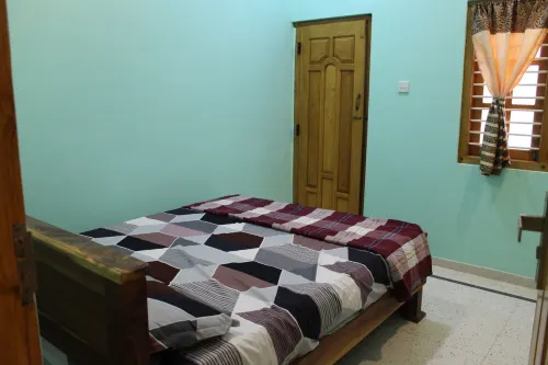 Jaffna Travel & Guest Inn: 3 AC Bedroom housewith free parking