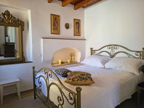 Lirenou Scala Vista - A historic Symi villa! Breathtaking views, prime location