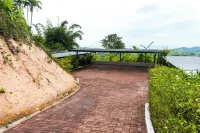 Modern 3BR Villa w/ Pool – Perfect for Groups