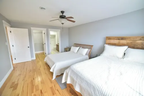 Casa Maria Island Home-Family Friendly: Sleeps up to 9, centrally located.