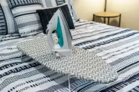 Cozy Montrose studio apartment with free parking & WiFi!