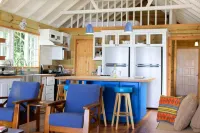 Charming 3-bedroom villa with WiFi, AC in fabulous Parlatuvier, Tobago Hotels in Parlatuvier