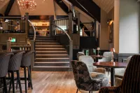 Cbh Donnington & Co (Formerly Donnington Valley Hotel) - parking