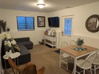 Charming mother in-law apartment in Park City with private entrance.