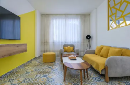 Yelloscape/ Gemmayze