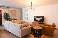 Renovated and cozy 2-bedroom apartment with AC, WiFi in vibrant San Pedro Sula