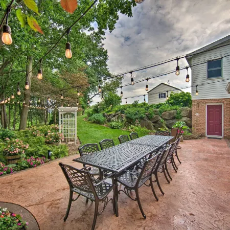 Charming Apartment w/ Yard & Beautiful Gardens! Hotele w: Rapho Township
