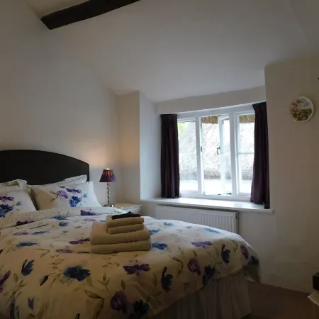 ミドルタウン ファームハウス B&B オークハンプトンのホテル