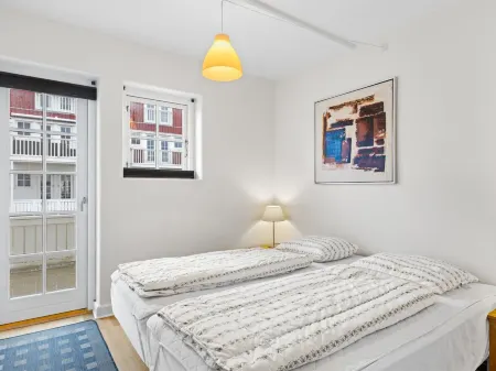 "Terina" - 5m from the Sea