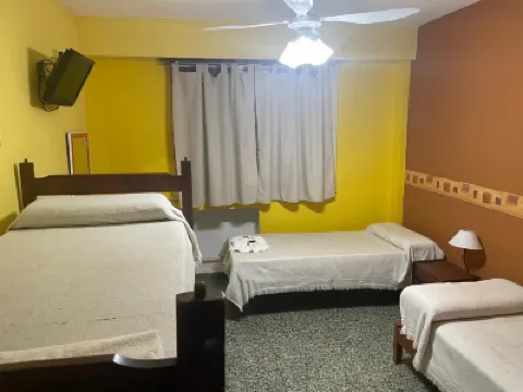 聖貝納多雷希酒店 酒店