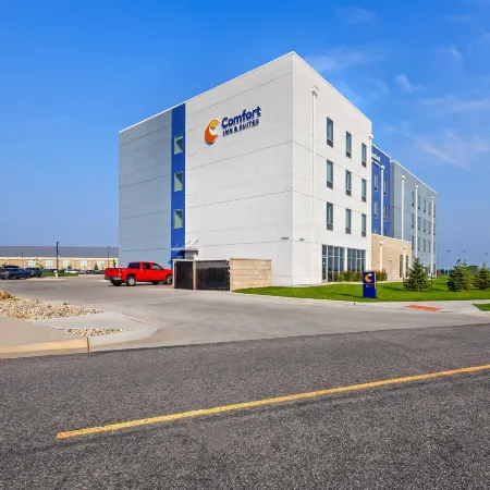 Comfort Inn & Suites at Sanford Sports Complex Отели в г. Су-Фолс