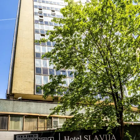 Hotel Slavija Отели рядом с достопримечательностью «Врачар»
