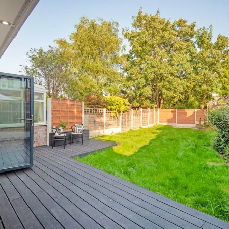 Stylish Modern Home Near Mcr Centre Co-op Etihad Отели в г. Теймсайд