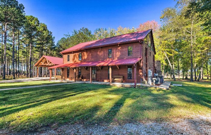 Countryside Cabin Retreat w/ Outdoor Kitchen!