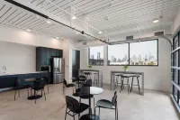 Studio Haus East 6th Austin by Kasa