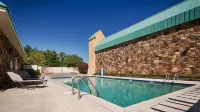 Best Western Newport Inn - Pools