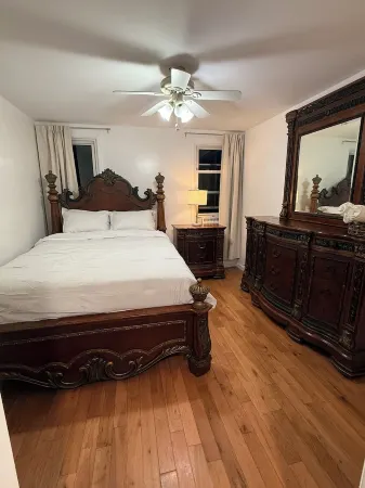 Beautiful and Cozy Department. First Floor with Parking. Pet Friendly.