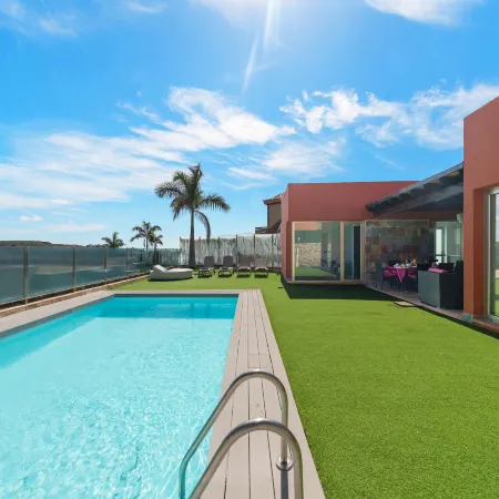 Chalet in Maspalomas with Heated Pool