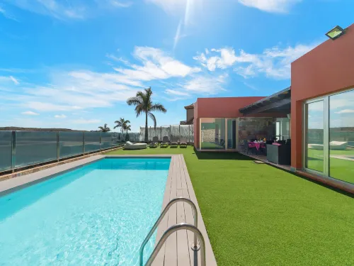 Chalet in Maspalomas with Heated Pool