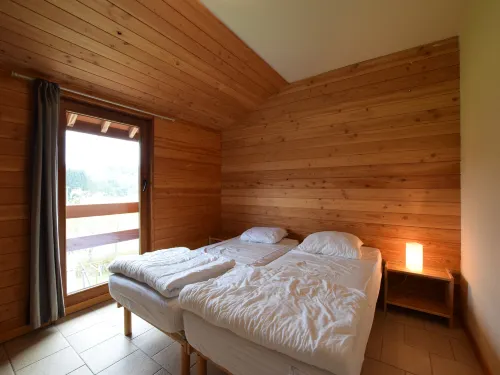 Rendeux Retreat with Sauna - Wifi