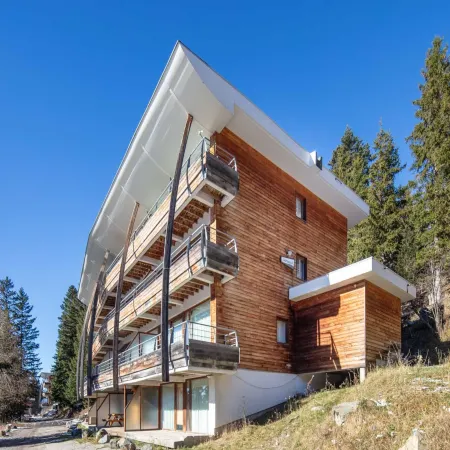 Stylish Alpine Stay for 6 guests