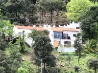 Attraktive und luxuriöse Villa mit Pool-Jacuzzi Hôtels à : Sorède