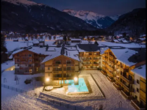 Apartment in Samoëns with Spa & Pool