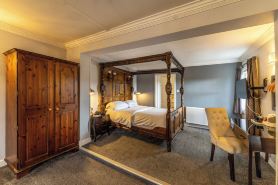 The Lion Hotel