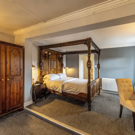 The Lion Hotel