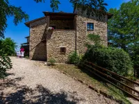 Apartment in Tuscany with Pool and Scenic Views - Apartments